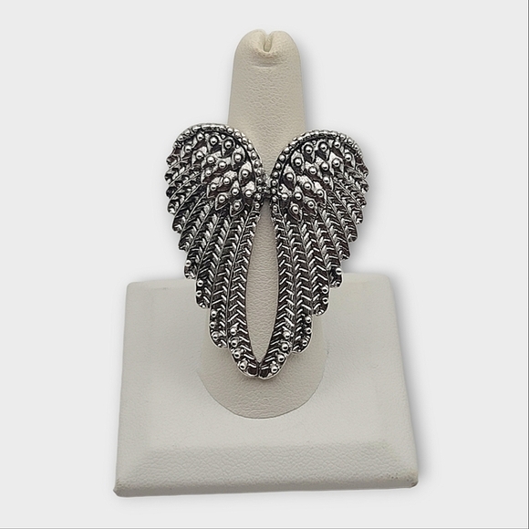 Textured Angel Wings Antique Silver Tone Statement Ring - Picture 1 of 10
